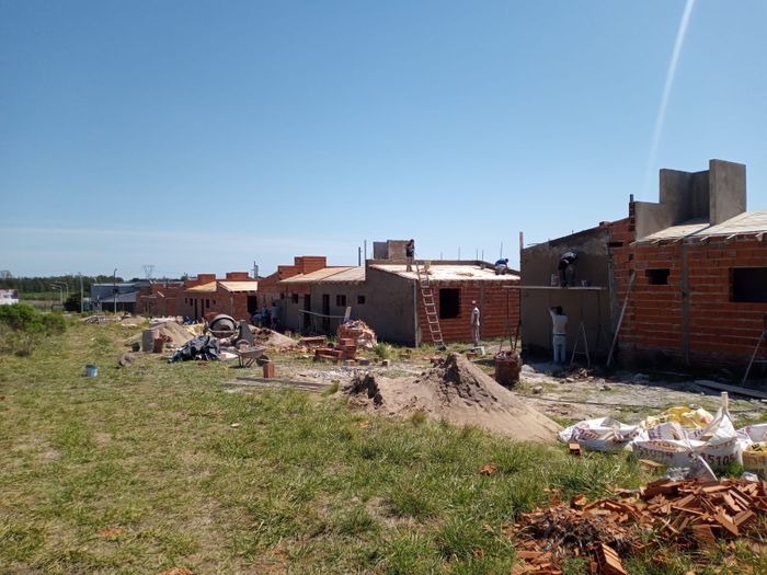 El Sindicato de Trabajadores Municipales exigió a Provincia que retome las viviendas del barrio gremial