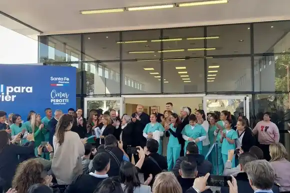En Salud, la gestión de Omar Perotti evidenció conducción y liderazgo