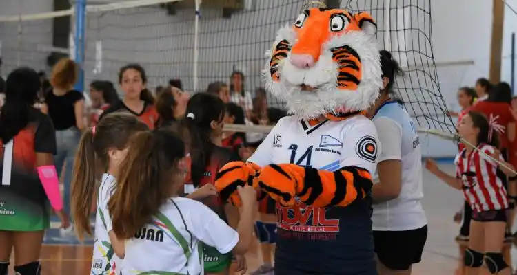 Más de 150 chicos  en el Encuentro de Mini en Náutico