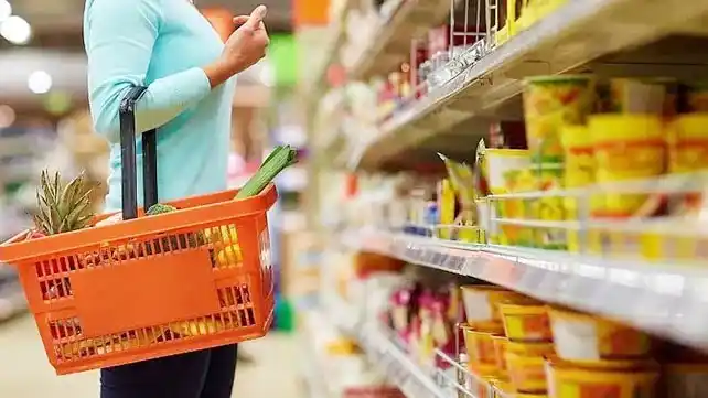 Menos inflación, pero también menos compras: el consumo no reacciona