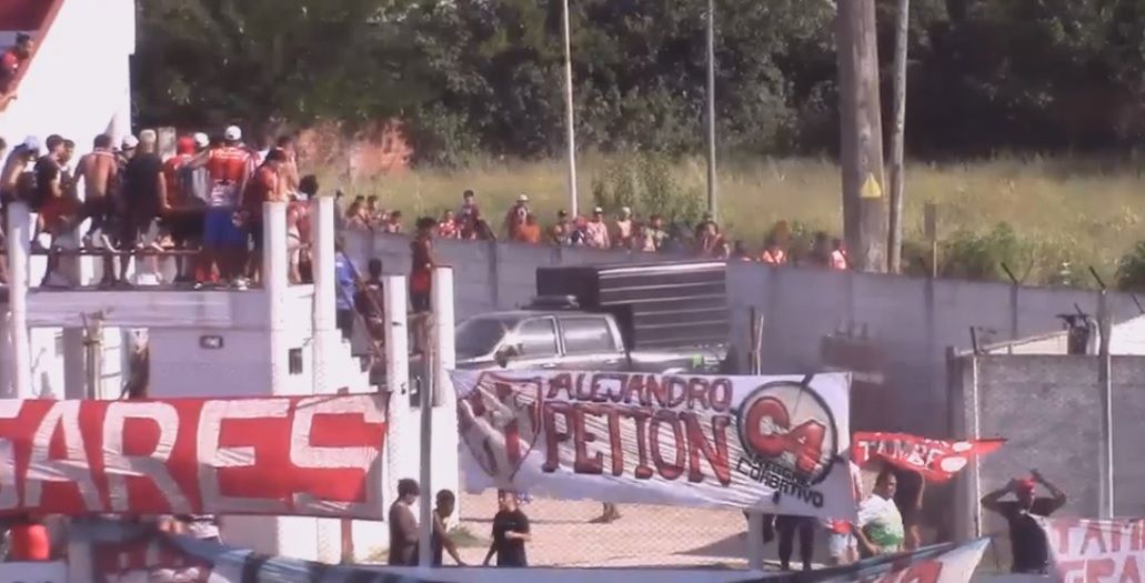 Violencia en el inicio de la Primera B: Cañuelas - Midland, suspendido por enfrentamientos entre la barra local