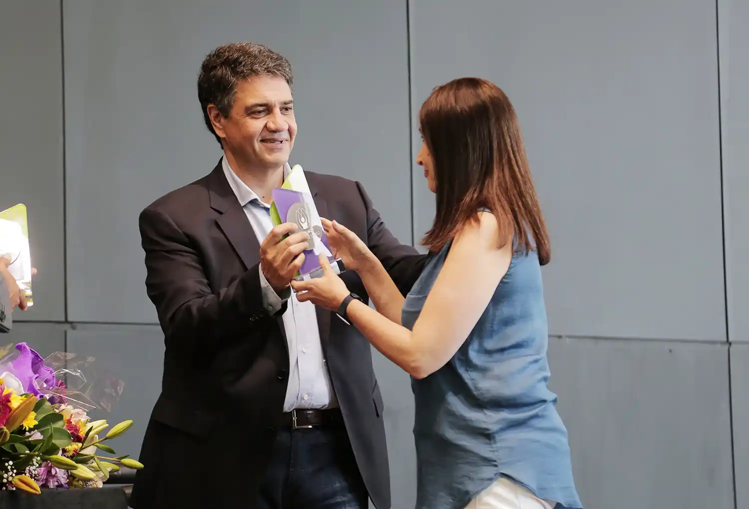 Vicente López: Jorge Macri anunció el pase a planta permanente de 122 trabajadores