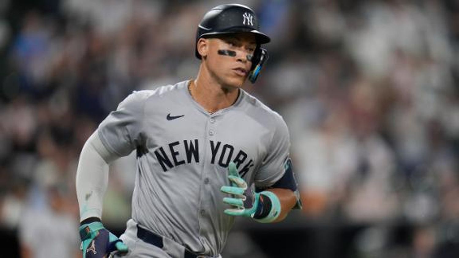 Yankees' Aaron Judge fastest to 300 HRs, reaching in 955 games