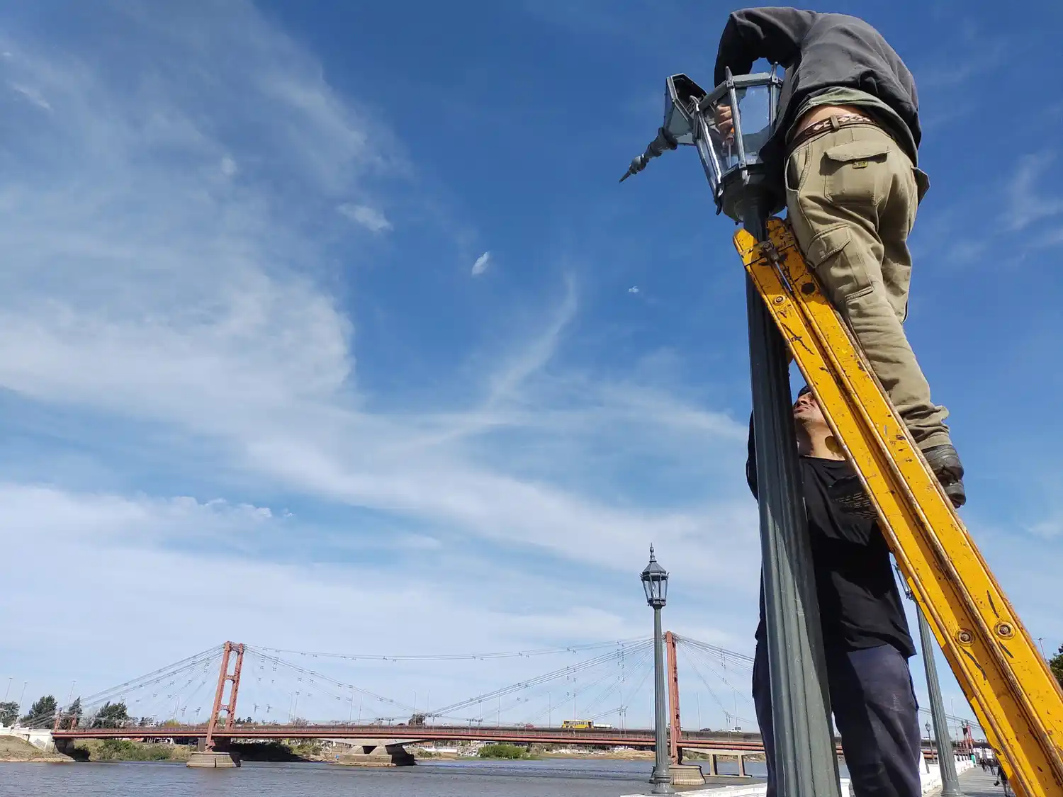 Trabajos de iluminación y bacheo previstos para este viernes en la ciudad de Santa Fe