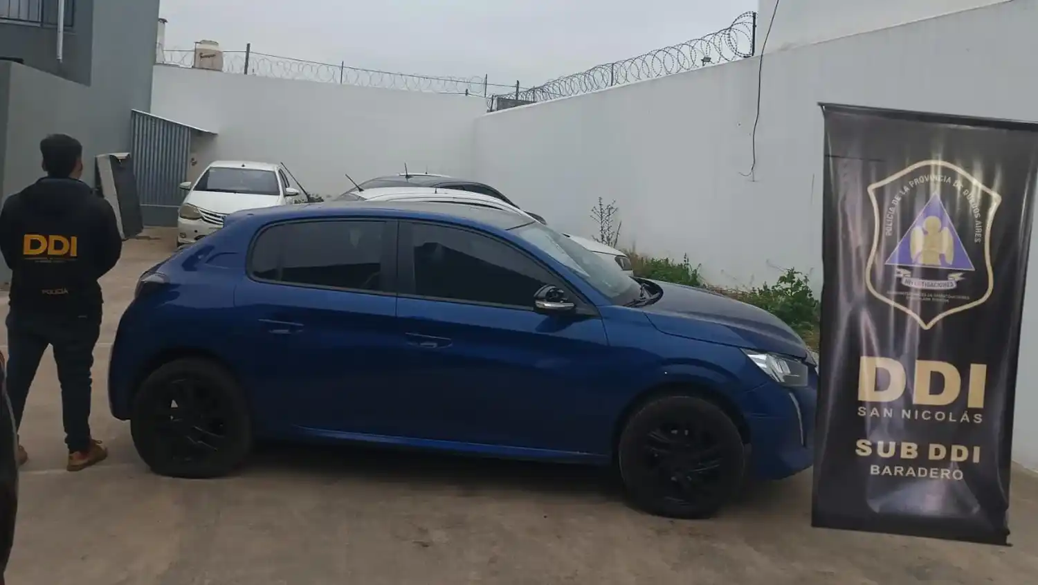 El automóvil fue secuestrado y puesto a disposición de la Justicia.