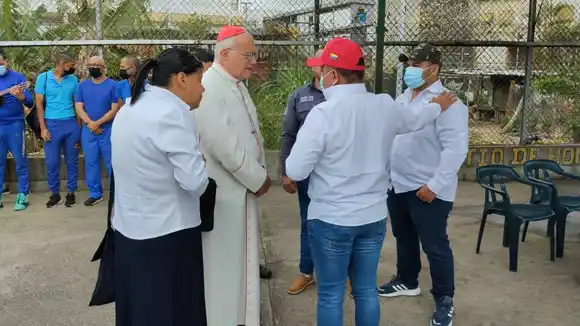 EN FOTOS: la visita del cardenal Baltazar Porras al Rodeo II