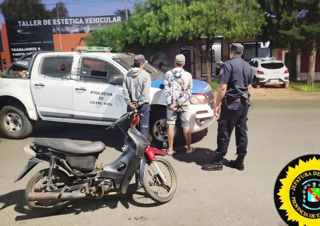 Personal de comisaría segunda recuperó una motocicleta robada