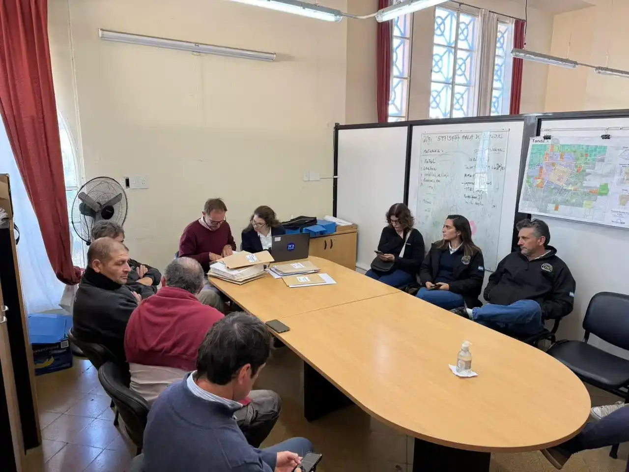 Seis empresas presentaron sus propuestas en la licitación para ampliar las redes de agua y cloacas en distintos barrios de Tandil.