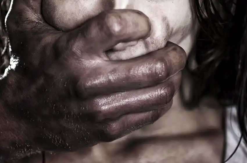 Denunció que fue abusada por un pai umbanda cuando tenía 12 años