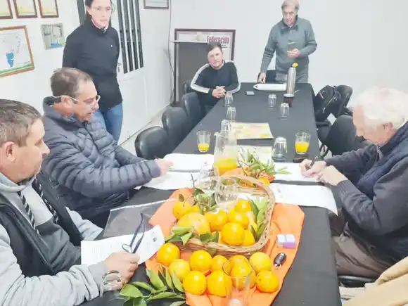 Junto al sector productivo, la provincia redobla esfuerzos para combatir enfermedades del citrus