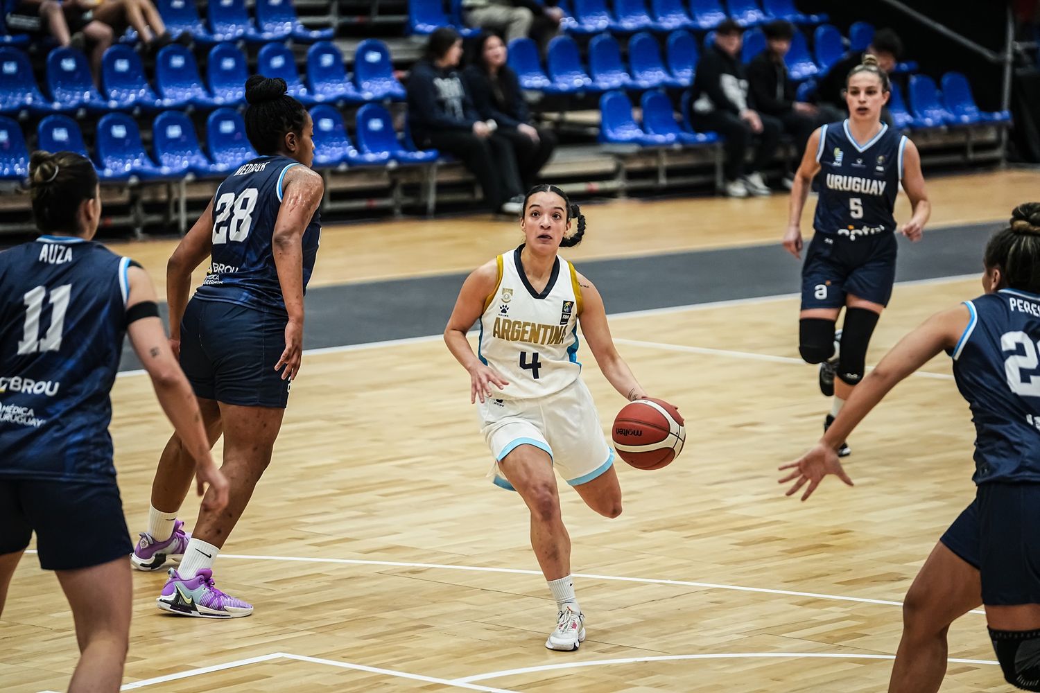 Seleccion Basquet Femenino - 1