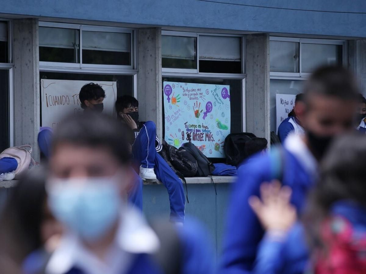¡COLOMBIA! Niño casi mata a otro en el colegio CON UN BISTURÍ