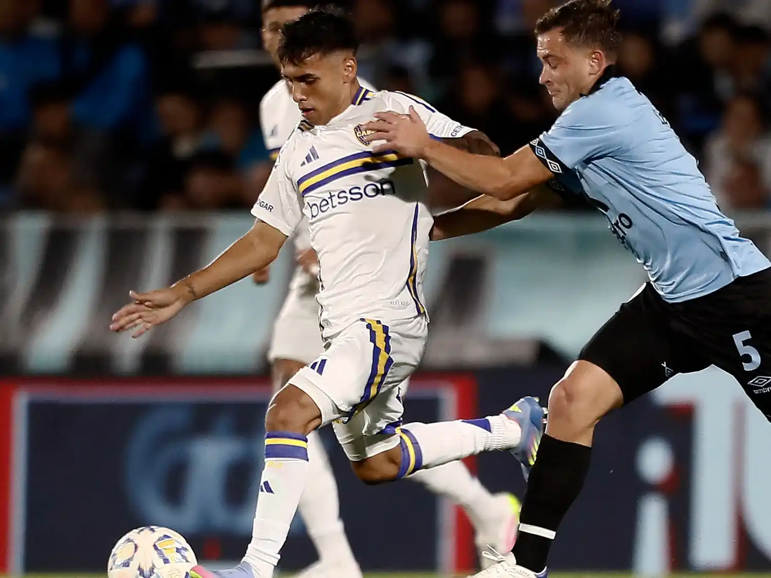 Palacios marcó el tercer gol xeneize.