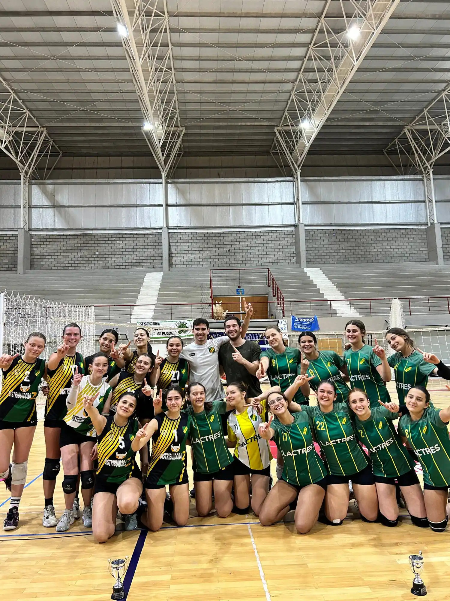El vóley femenino de inferiores conoció a sus campeones