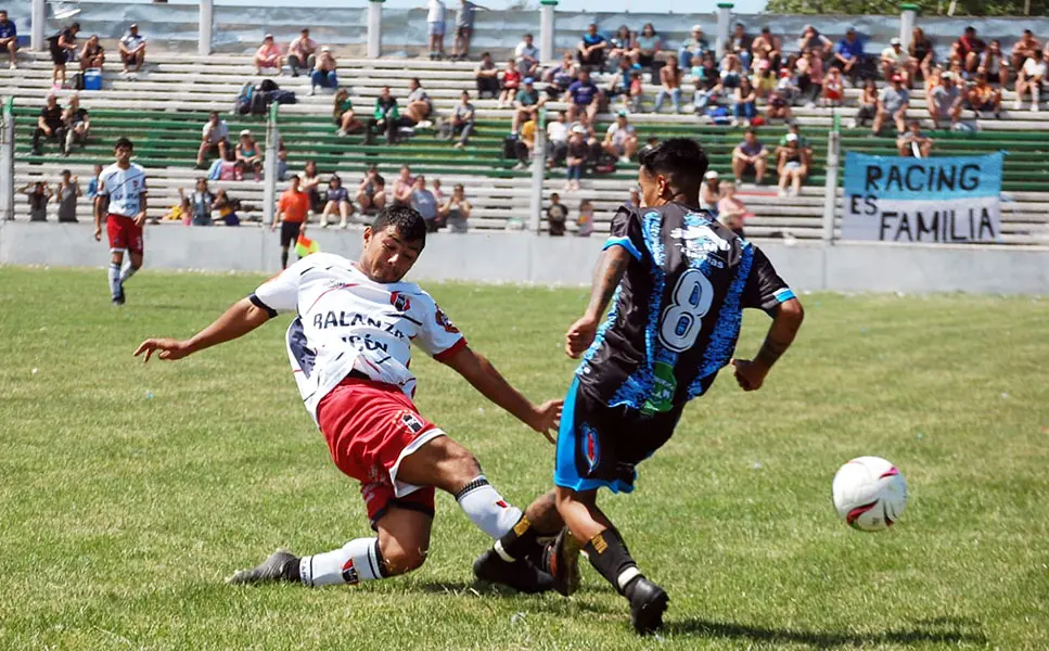Comenzó el torneo de la LIFA con nueve partidos y varias goleadas