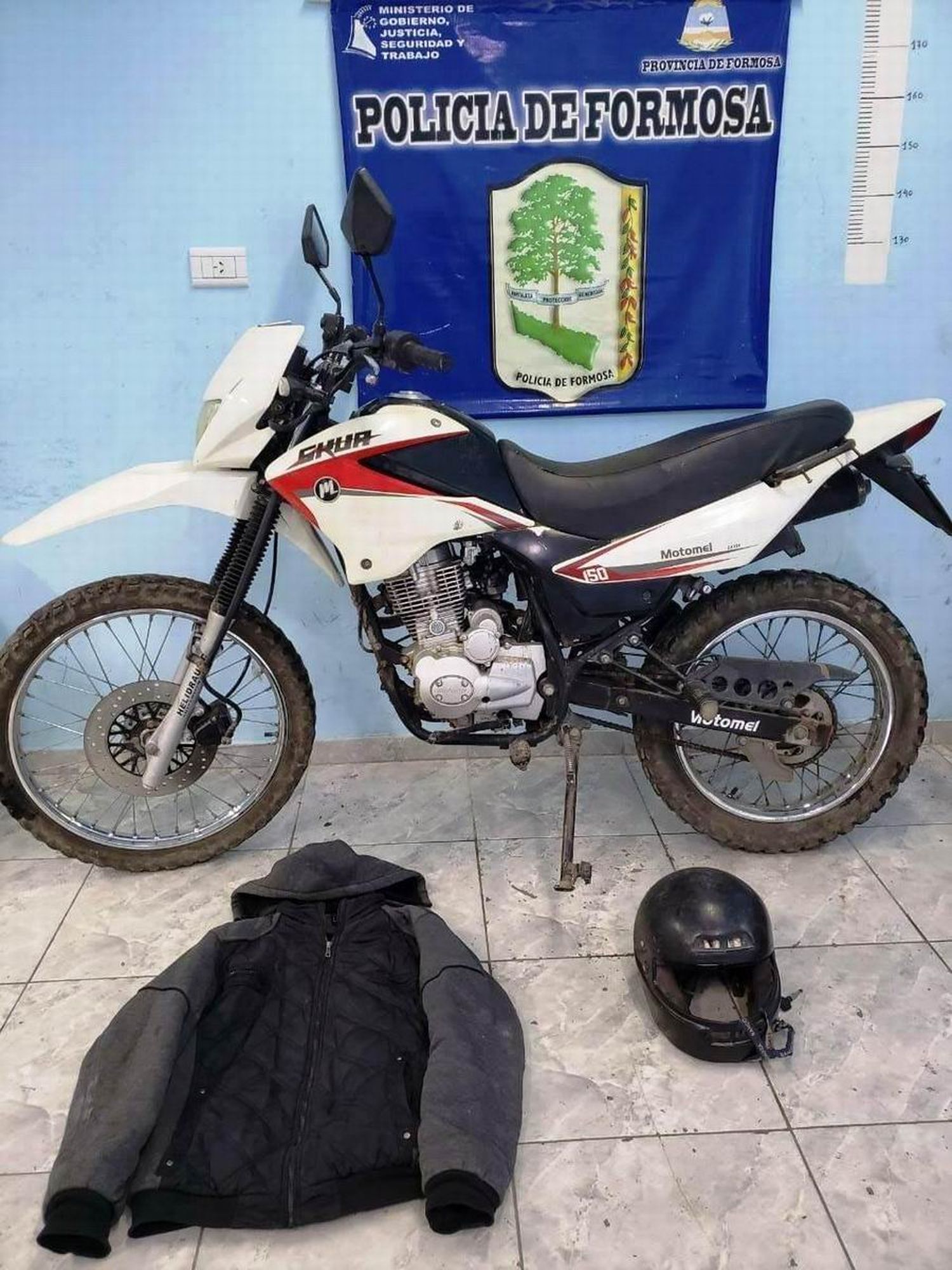 Un hombre y una mujer fueron detenidos por la 
Policía vinculados a un caso de robo a mano armada