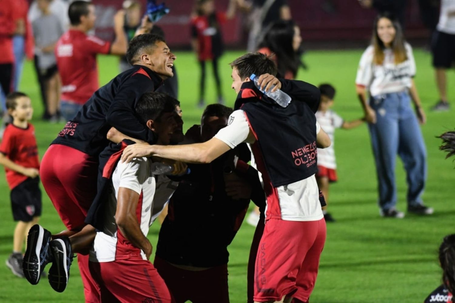 La sensación de los jugadores tras el Banderazo: “Nuestro agradecimiento es ganar”