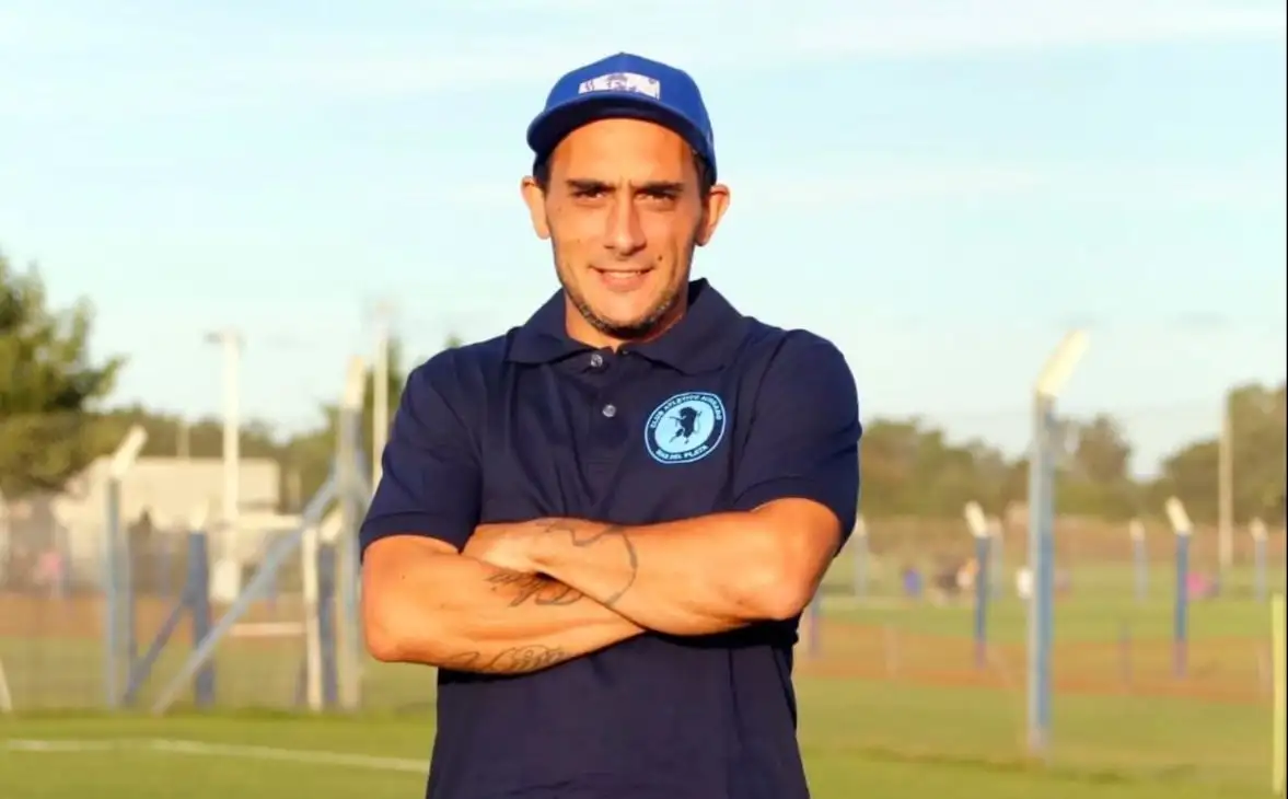 FOTO: Oficial Alvarado Femenino