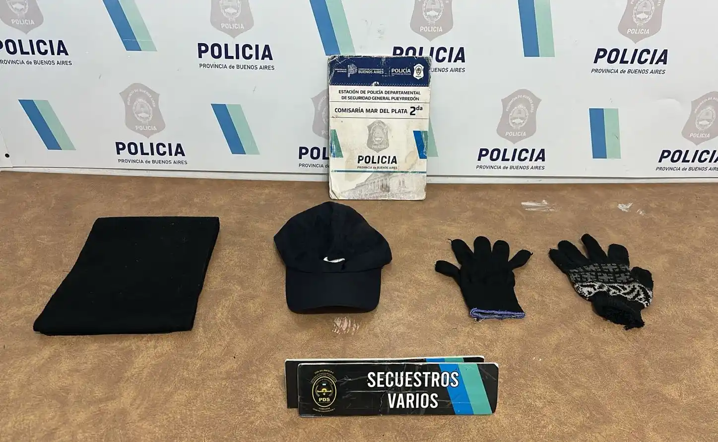El "kit" usado por el malviviente para cometer su robo en el barrio San José.