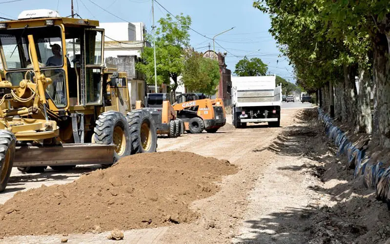 Pavimentan calle Hipólito Yrigoyen