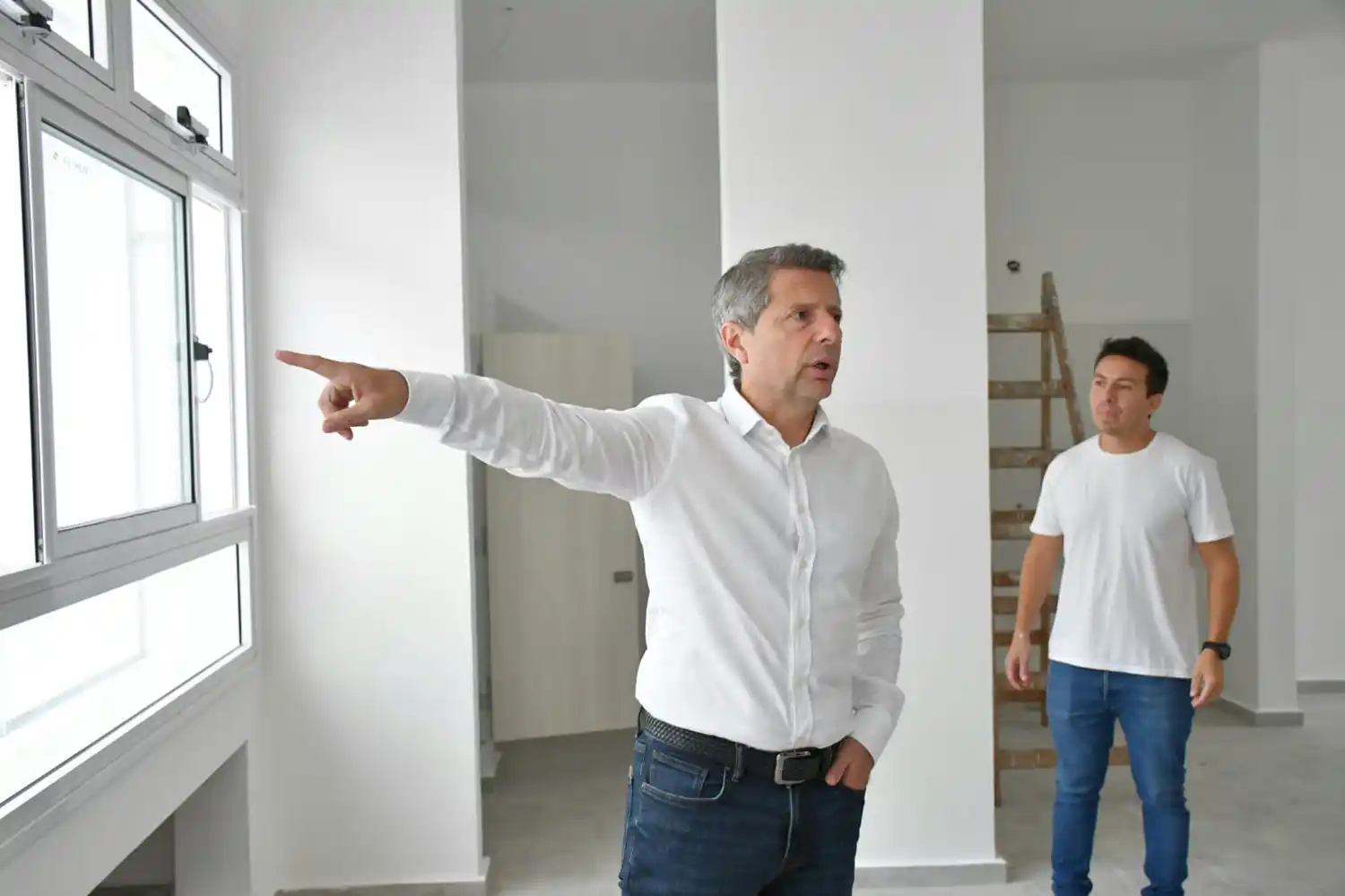 Bernarte visitó las instalaciones de la nueva sala del Jardín de Infantes J. B. Iturraspe