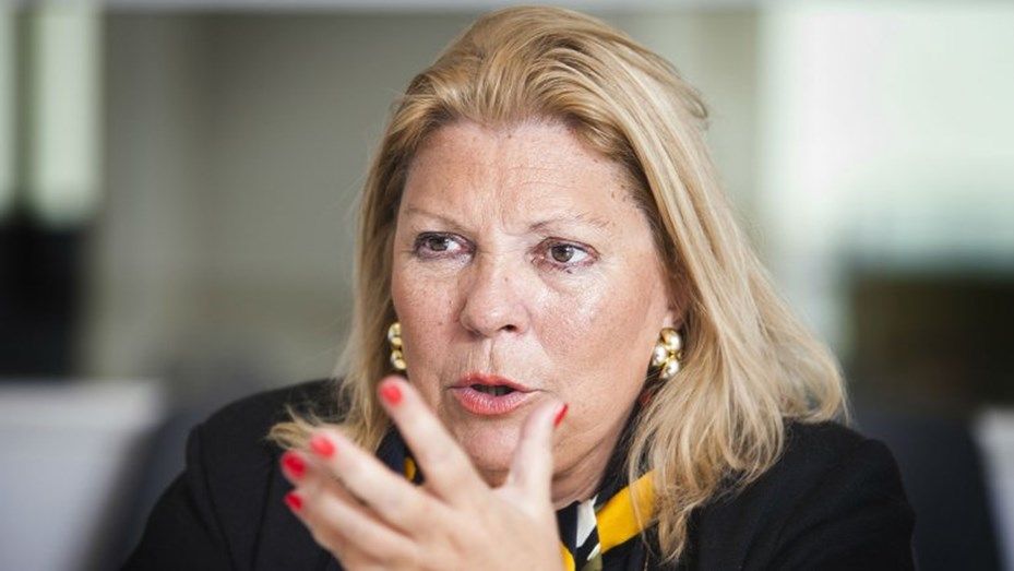 Carrió volvió a disparar contra la UIA: Están atrás de un "golpe cambiario"