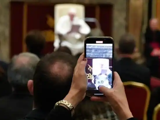 “La comunicación debe inspirar razones para la esperanza”