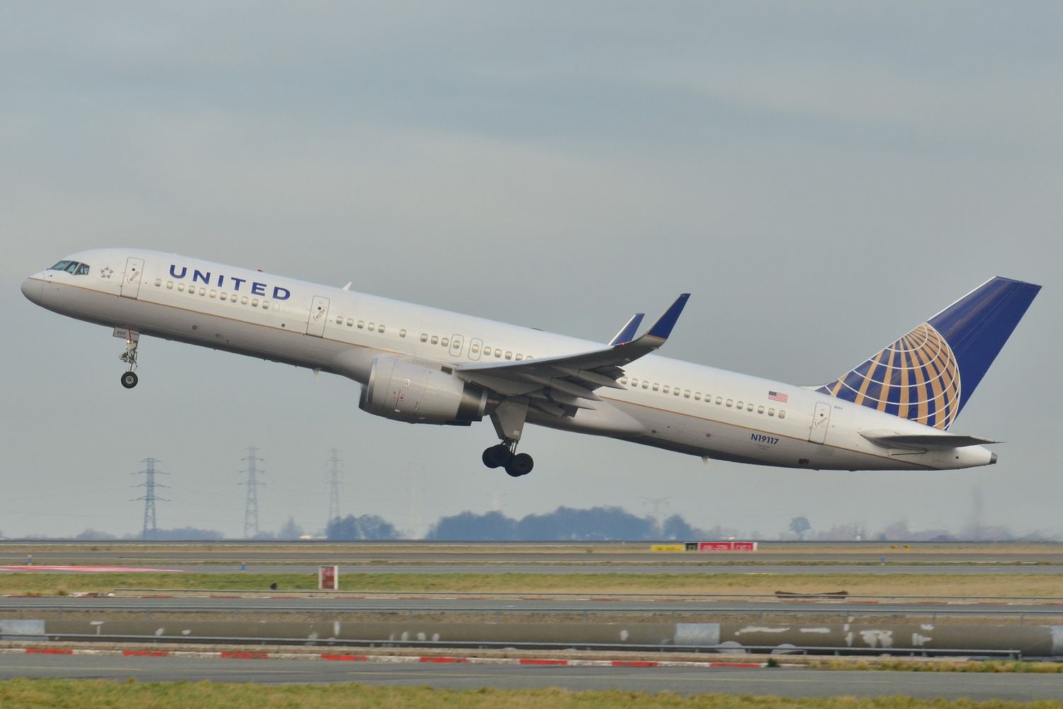 United Airlines inaugurates seasonal flights to Tenerife