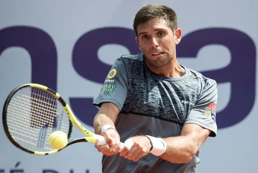Delbonis, eliminado en el debut