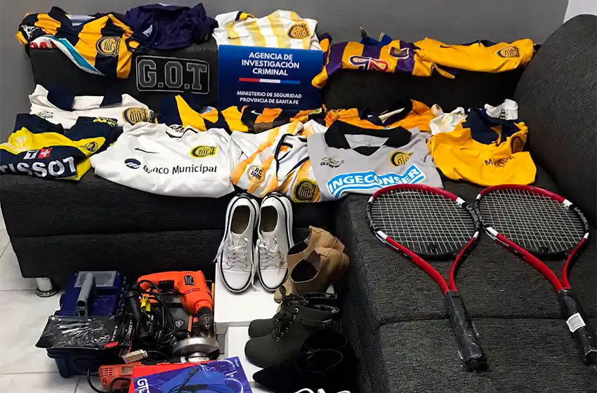 Tras dos allanamientos secuestraron numerosos elementos por distintos escruches a viviendas céntricas