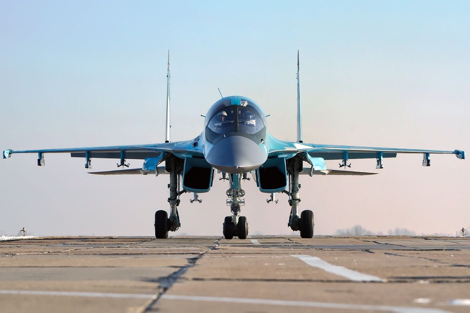 Su-34 fighter-bomber uses Kinzhal hypersonic missile for the first time against targets in Ukraine