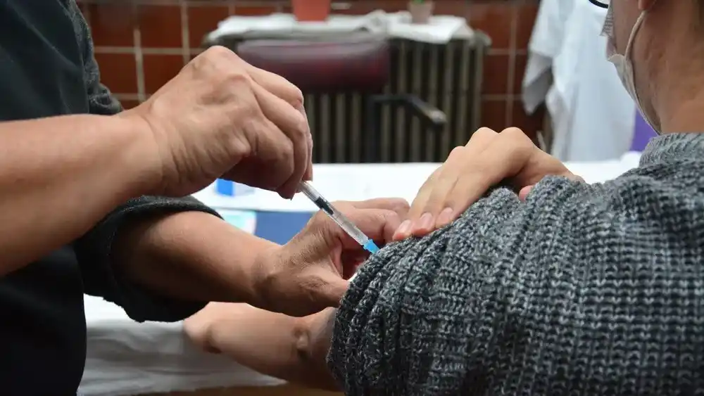 La vacunación contra la gripe.