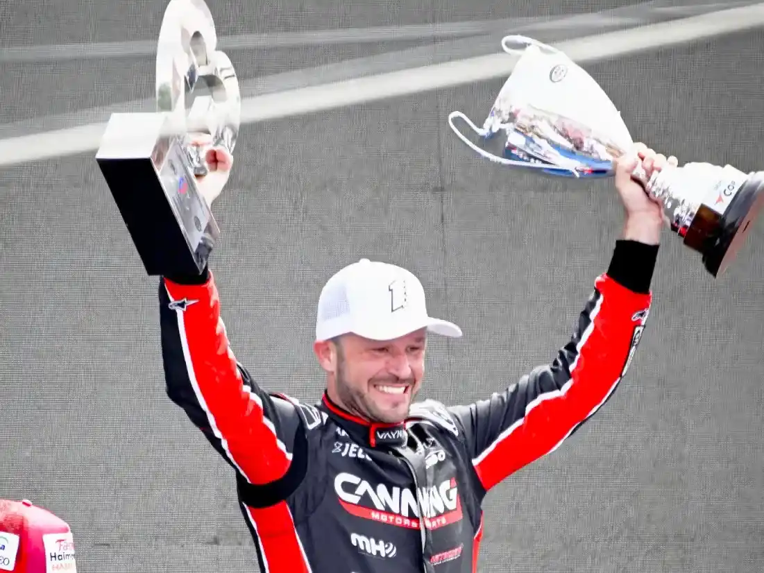 Canapino ganó la carrera y el campeonato de TC. Foto:ACTC