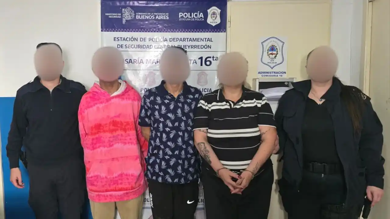 Violento asalto a un corralón: un joven baleado y dos detenidos tras allanamientos