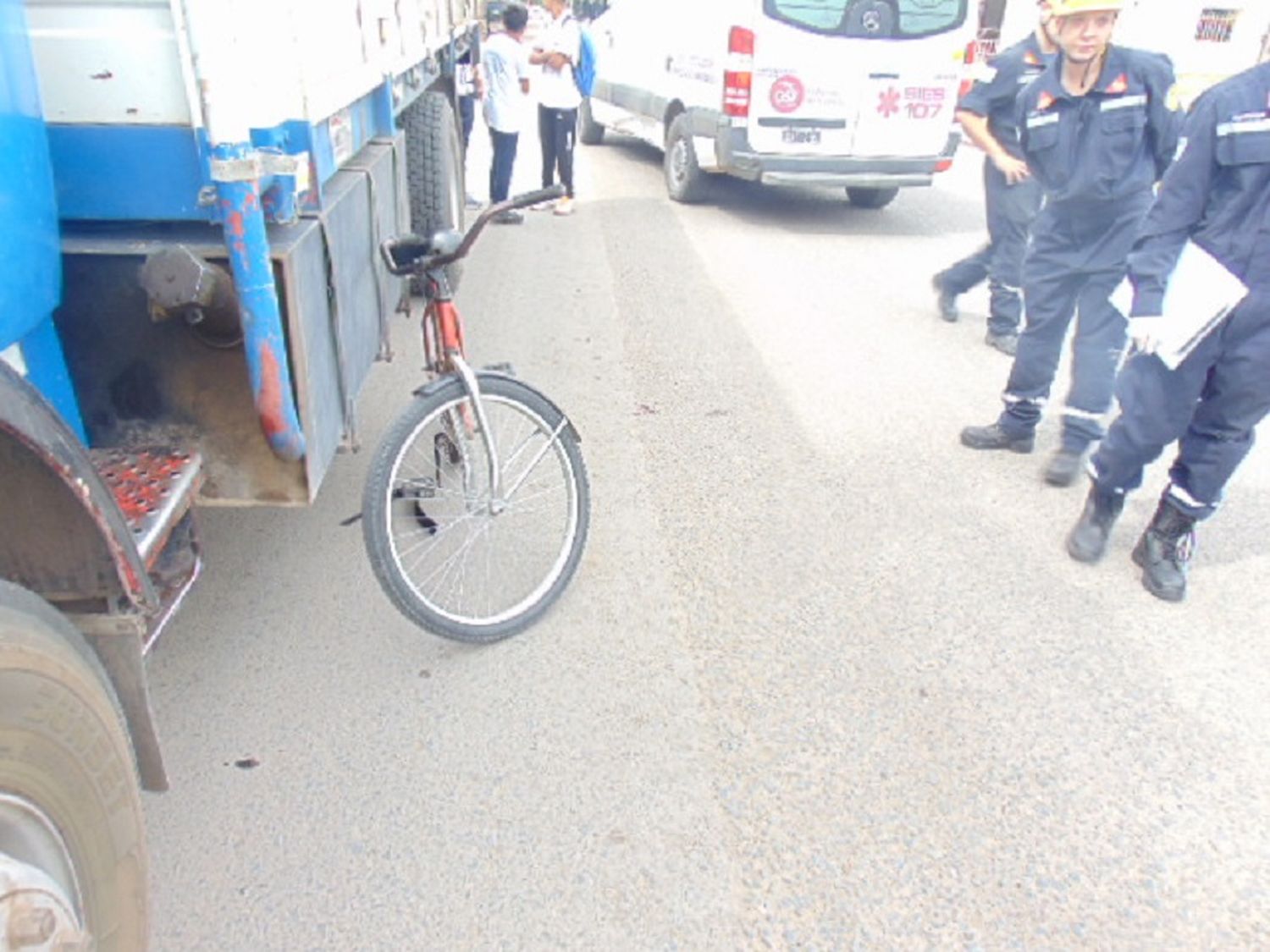 Nuevo choque entre moto y bicicleta: un menor hospitalizado