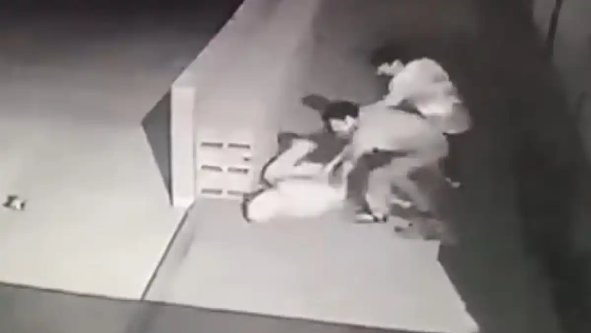 DENUNCIAN XENOFOBIA: vigilante venezolano fue golpeado casi hasta la muerte en Perú (VIDEO)