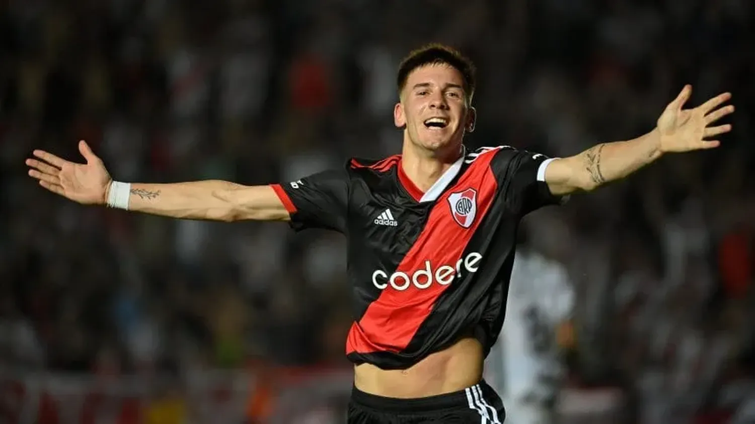 El mediocampista creativo es nuevo jugador del Real Madrid.