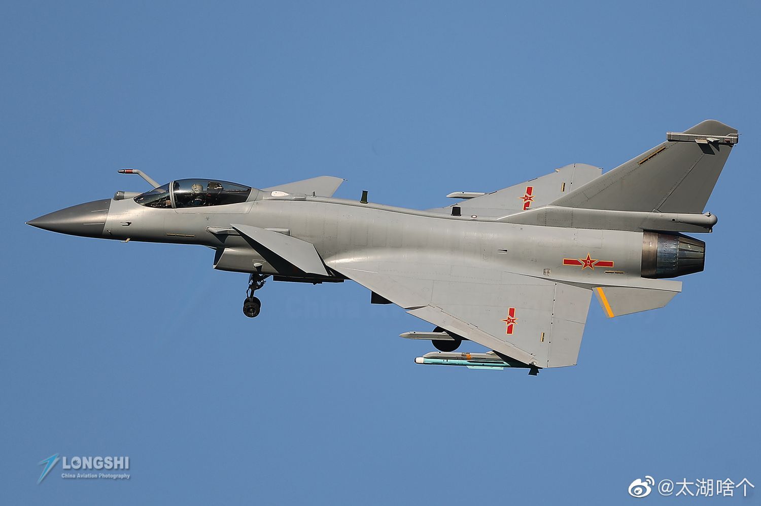 Pakistan buys Chengdu J-10 fighter jets from China