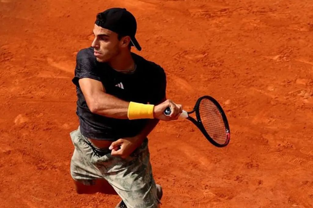 Francisco Cerúndolo avanza a octavos de final del Masters 1000 de Roma
