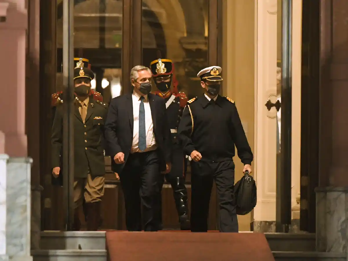 Un nuevo cambalache político