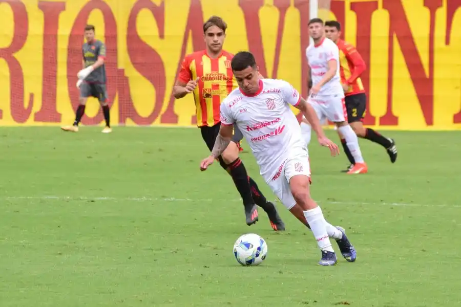 9 de Julio rescató un empate en su visita a Resistencia