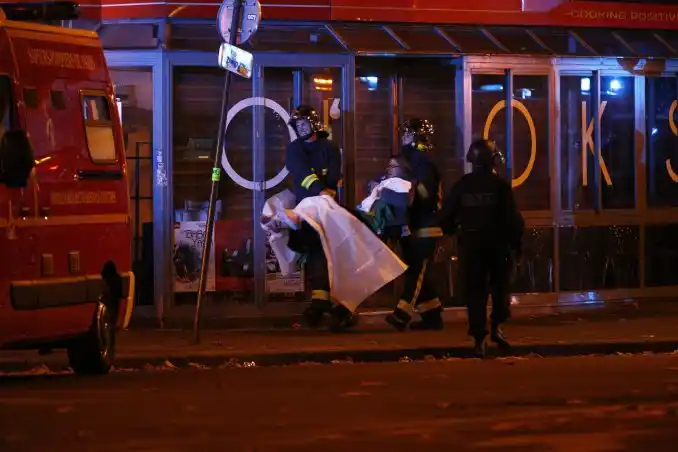 Terminó la toma en el Bataclán: habrían encontrado 100 muertos adentro