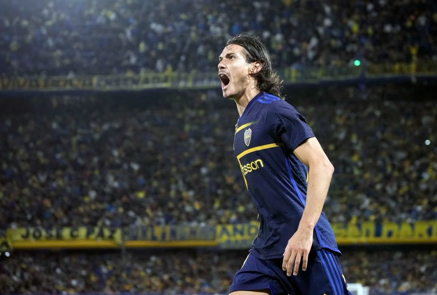 Edinson Cavani le dio la clasificación a Boca