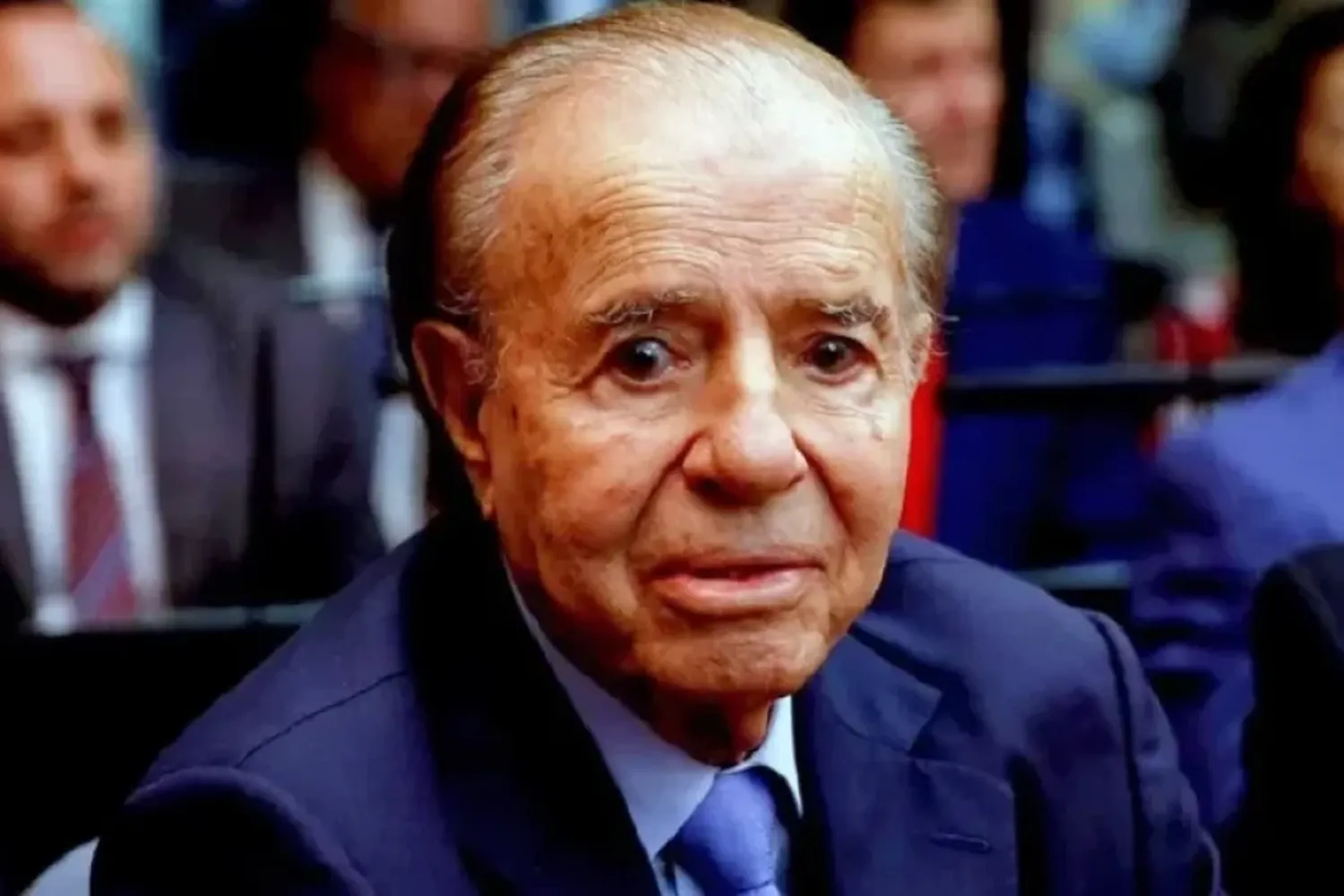 Pese a su condena por corrupción, la pensión de privilegio de Carlos Menem quedó fuera del recorte del Gobierno