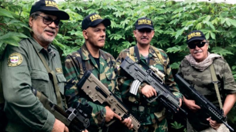 ARMADOS HASTA LOS DIENTES: ‘Márquez’, ‘el Paisa’ y ‘Santrich’ llaman a Duque y Uribe “criminales”