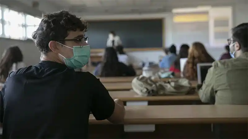 El Gobierno nacional autorizó la presencialidad plena en las universidades