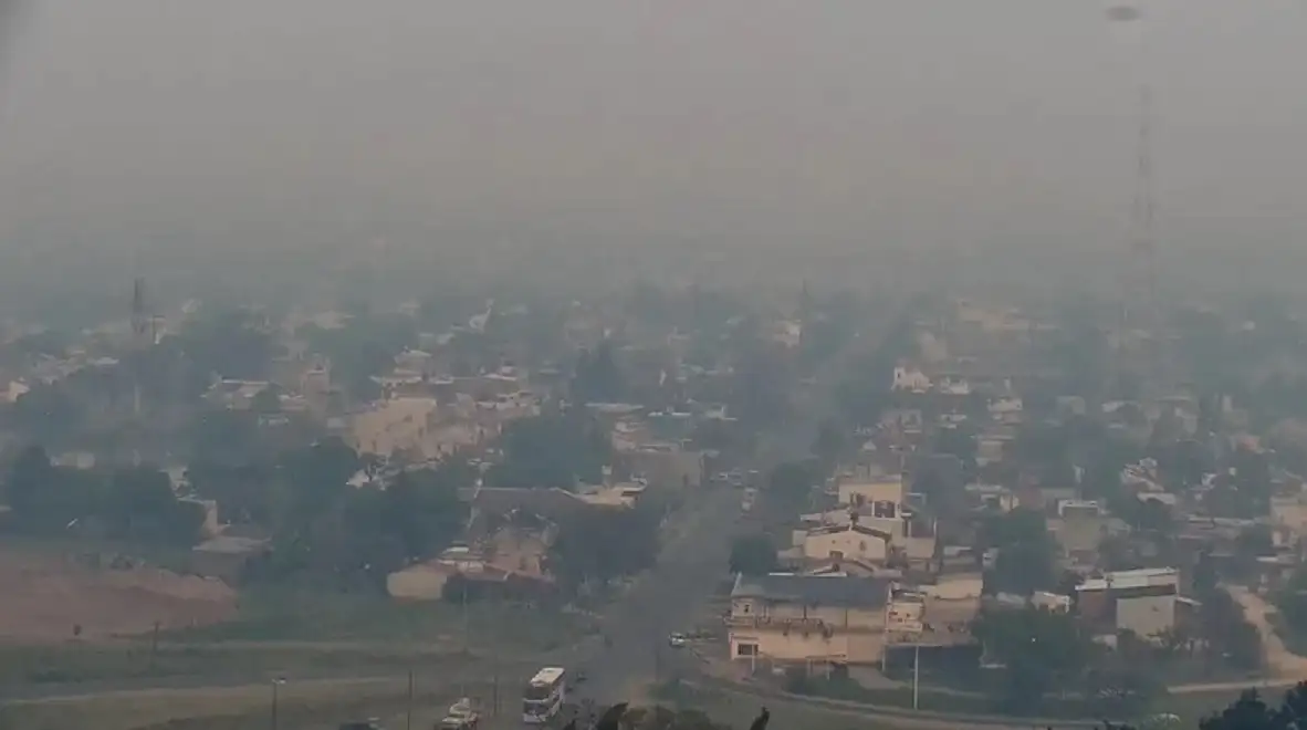 La ciudad de Paraná, bajo humo por incendios: "Es una situación crítica"