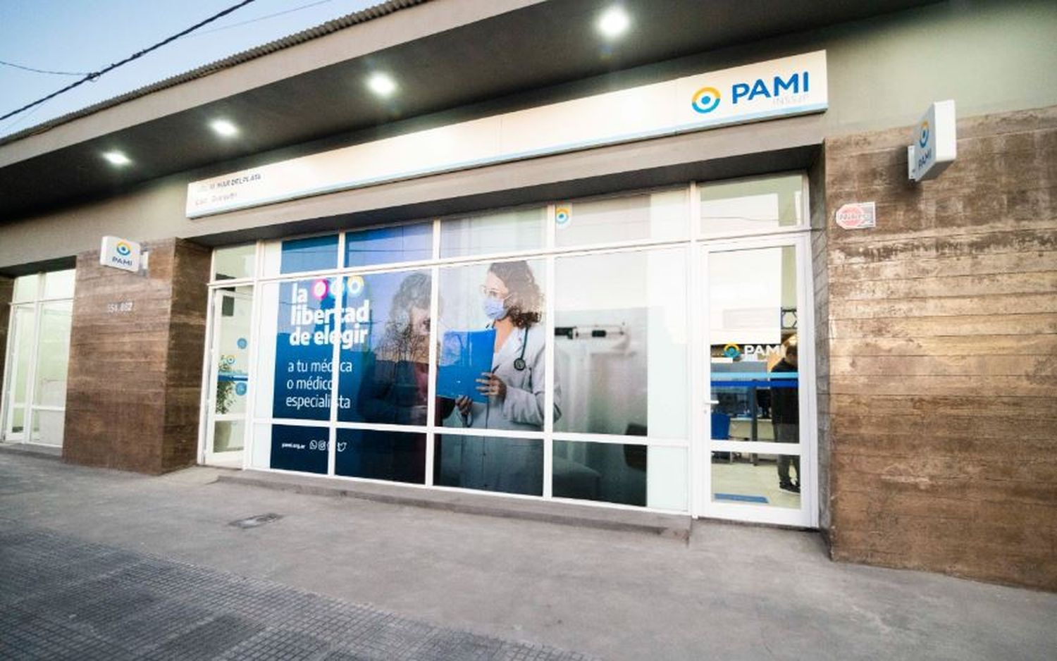 Luego de tres años, PAMI reabrió la agencia de Quequén: “Esta agencia es un ejemplo para toda la Argentina", expresó Volnovich