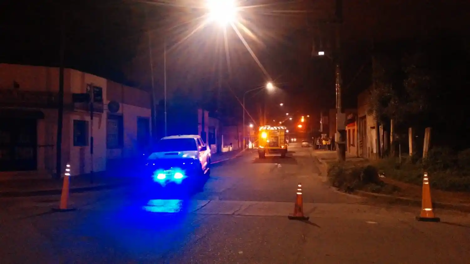 Bomberos de Villa Italia y del Cuartel Central sofocaron un incendio en Quintana al 1200