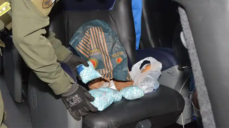 Un pasajero transportaba más de 3.000 pastillas de éxtasis en un colectivo